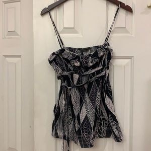 😍 2/$29 BCBGMAXARIA Tank adjustable straps